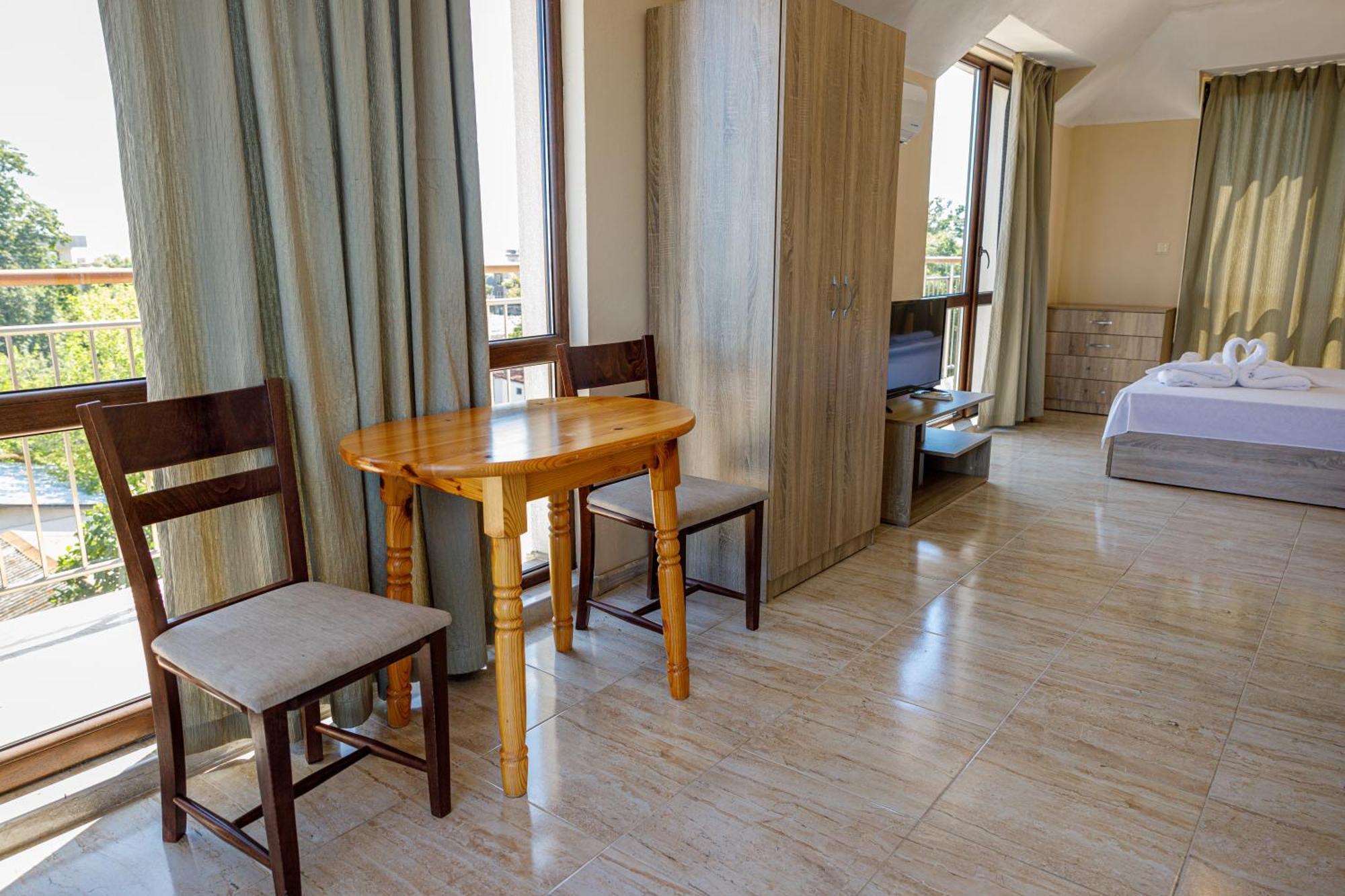 Family Hotel Silitur Ahtopol Exterior foto